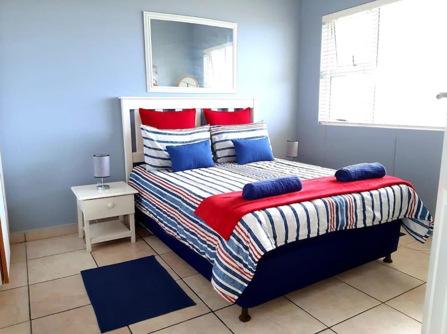 Izinyoni Place, Mangrove Beach Estate Port Shepstone Exterior foto