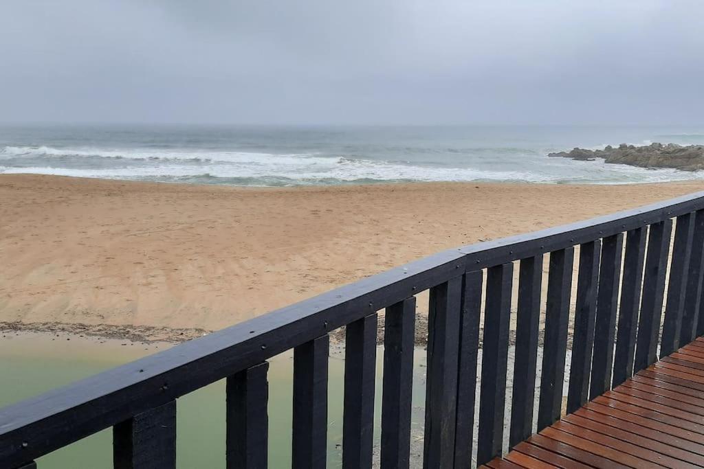 Izinyoni Place, Mangrove Beach Estate Port Shepstone Exterior foto